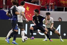 他在球場上